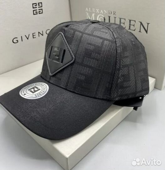 Кепка бейсболка fendi чёрная