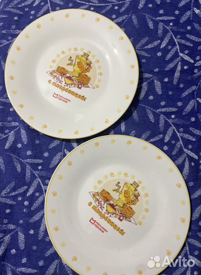 Масленки и тарелки