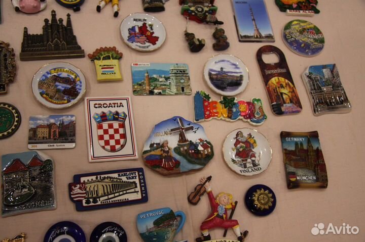 Коллекция магнитов на холодильник, из Европы