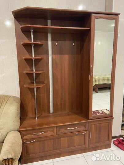 Шкаф