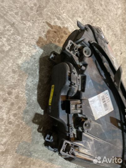 Фара левая volvo XC70