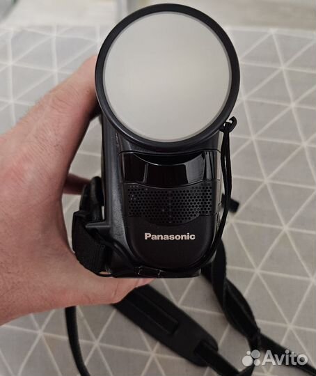 Японская видеокамера Panasonic RX11