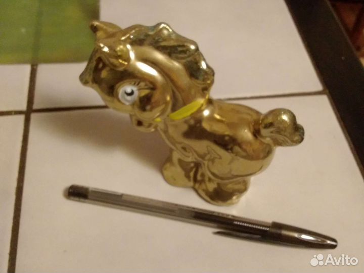 Коник керамический золотой для счастья