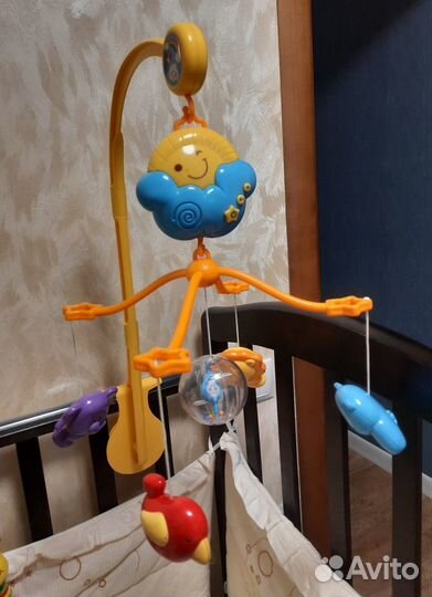 Мобилька на кроватку