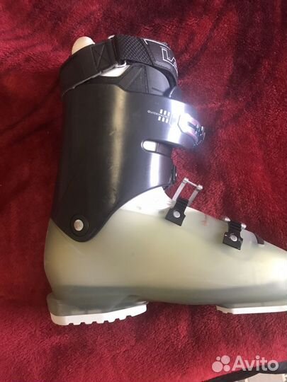Горнолыжные ботинки lange