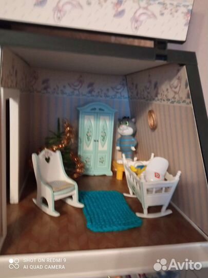 Домик кукольный