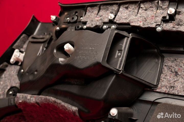 Обшивка багажника задняя левая Toyota Land Cruiser