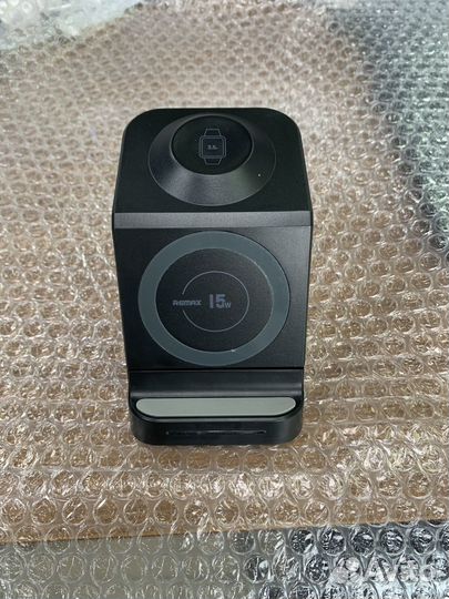 Беспроводная зарядка 3 в 1