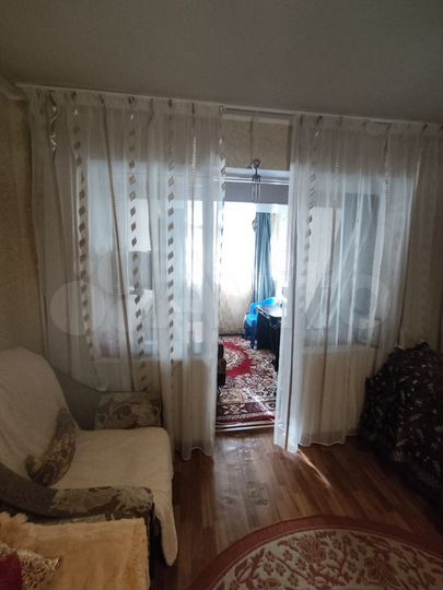 2-к. квартира, 48 м², 1/3 эт.