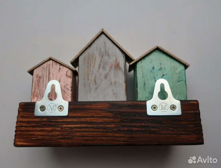Деревянный декор. Ключница настенная