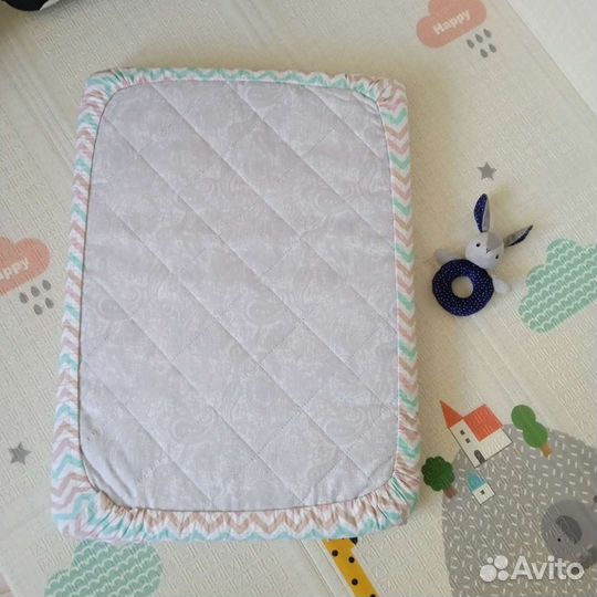 Матрас на пеленальный стол 53х72 + наматрасник б/у