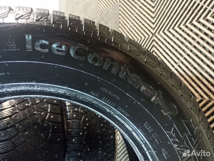 Continental IceContact 2 235/65 R17 108T