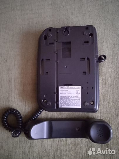 Телефон Sony IT-B2