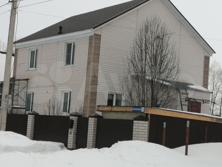 Дом 217,2 м² на участке 12,5 сот.