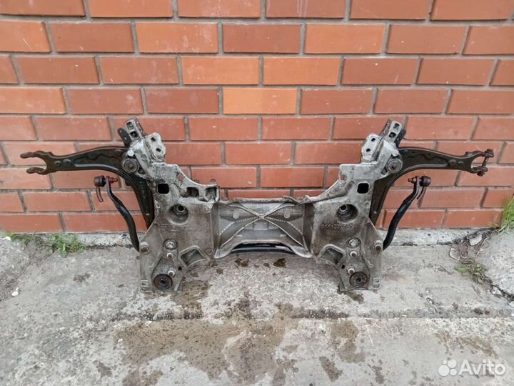 Подрамник двс на пежо 407 2.0