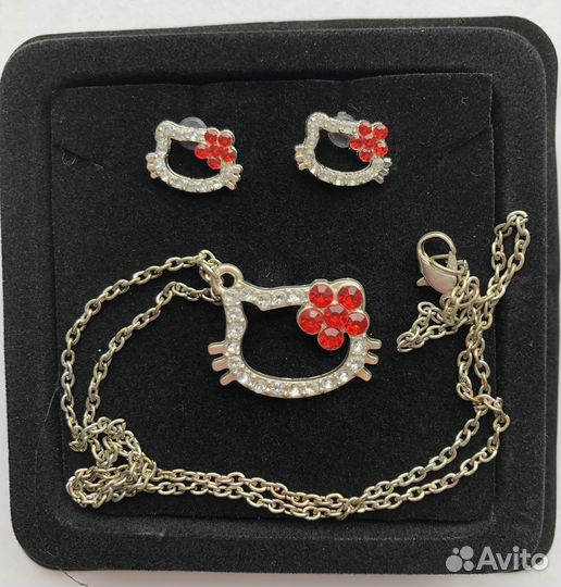 Набор бижутерии кулон и серьги