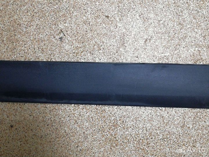 Молдинг передней правой двери suzuki sx4 сузуки