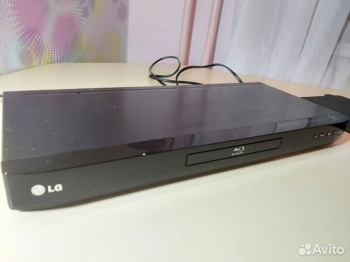 Blu-ray плеер LG