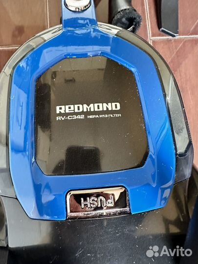 Пылесос redmond RV-C342