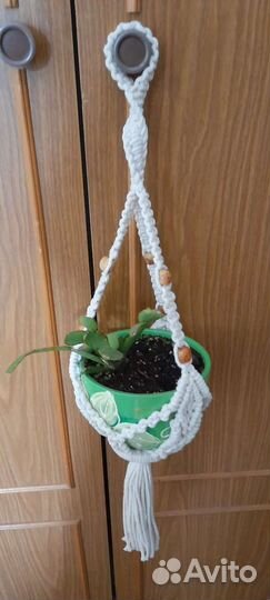 Кашпо для цветов подвесное