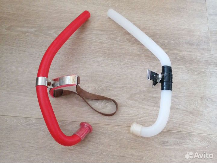 Трубы для подводного плавания в ластах