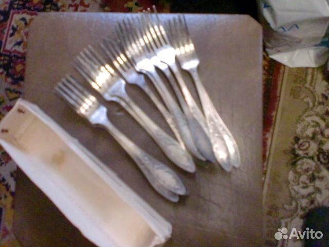 Набор мельхиоровых ложек и вилок