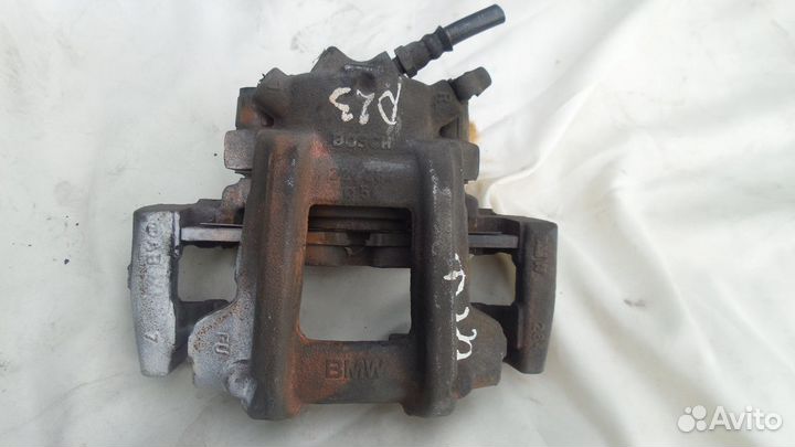 Суппорт передний Правый BMW F30