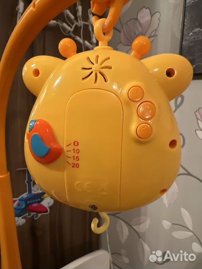 Мобиль в кроватку музыкальный