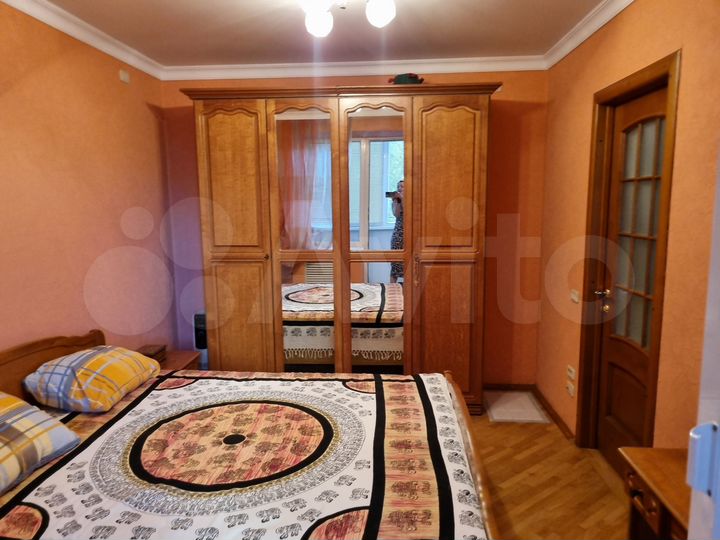 3-к. квартира, 82 м², 2/10 эт.