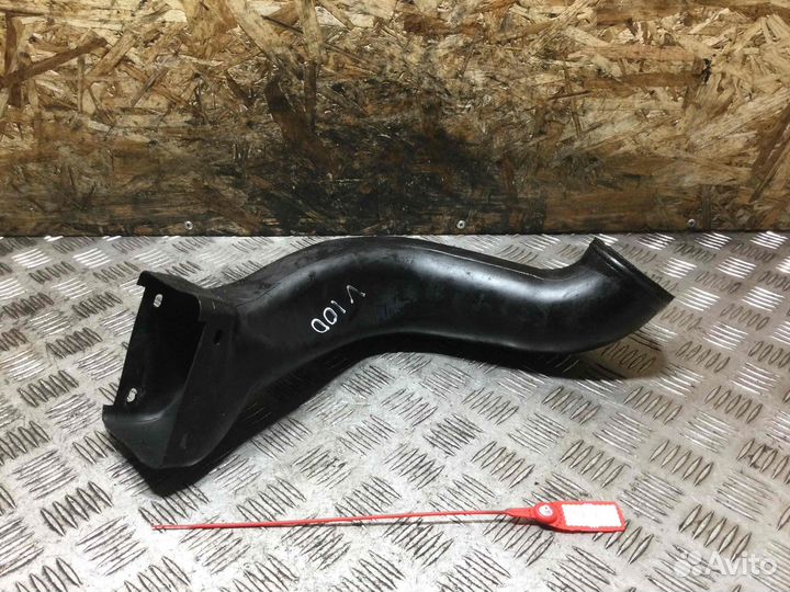 Воздуховод BMW 5-Series 13322247826 256D1(M57)