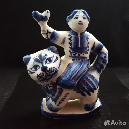 Гжель Фигурка Мой Котик Мальчик с Котом Фарфор