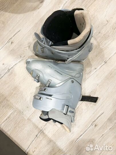 Горнолыжные ботинки