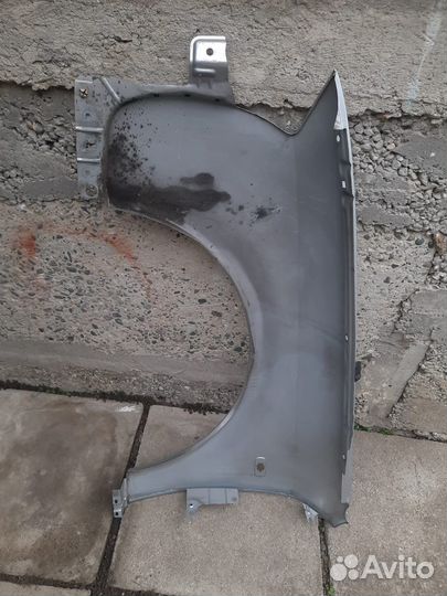 Переднее правое крыло Audi A6 C5 дефект