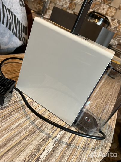 Новая Кофемашина delonghi капсульная