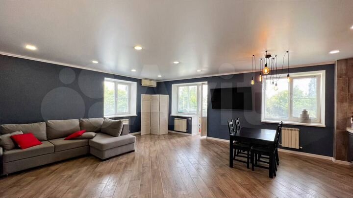 2-к. квартира, 156,6 м², 4/4 эт.