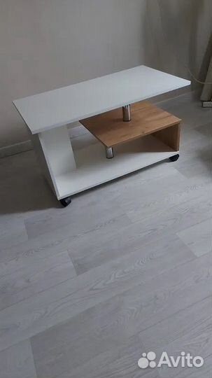 Журнальный стол с полкой Белый/Дуб крафт