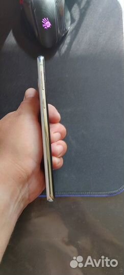 Samsung Galaxy S10, 8/128 ГБ