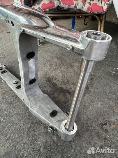 Маятник HD V-Rod под 300 колесо