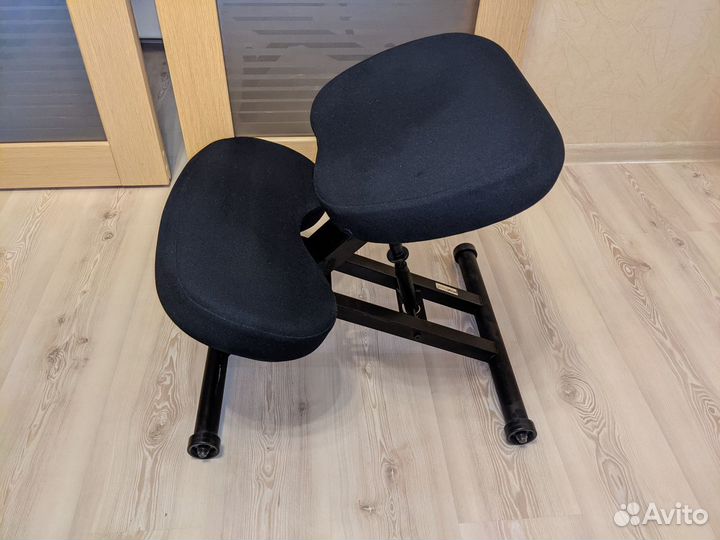 Коленный стул Smartstool KM-01