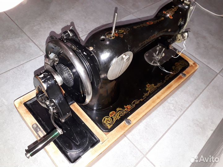 Швейная машина Подольск ручная