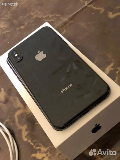 iPhone X, 64 ГБ