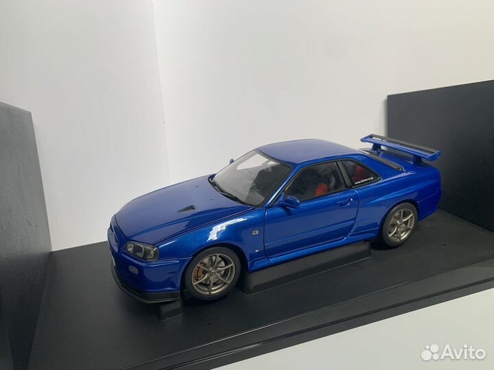 Nissan Skyline GT-R R34 1/18 Autoart