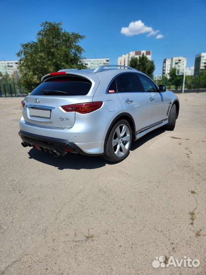 Infiniti QX70 3.0 AT, 2013, 125 000 км