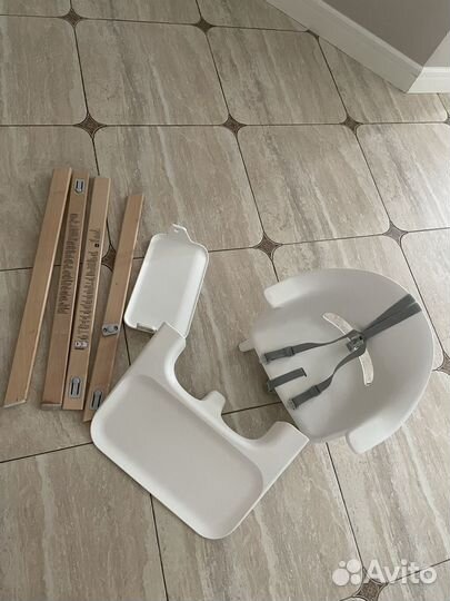 Стульчик для кормления Stokke clikk