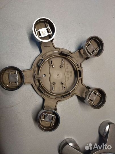 Колпачок литого диска Audi