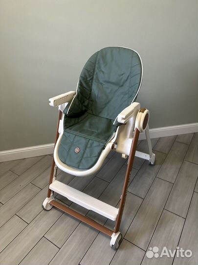 Стульчик для кормления happy baby berny v2