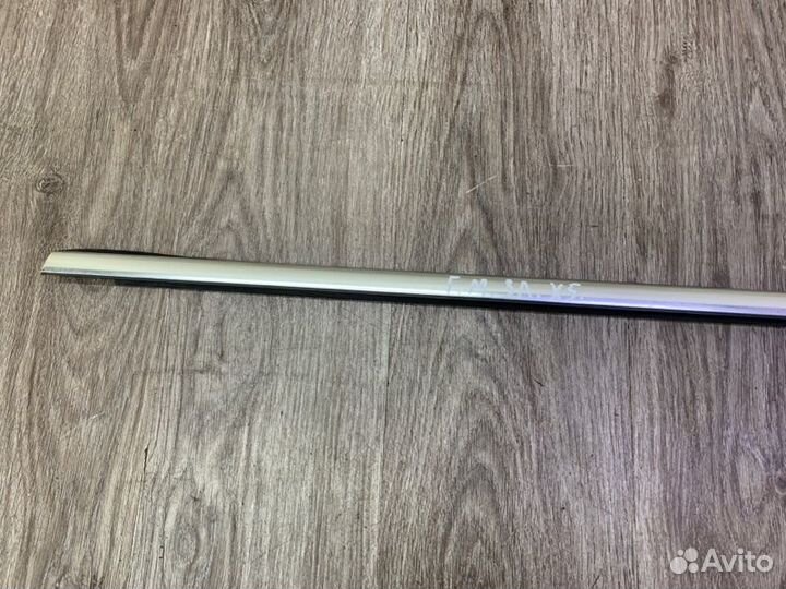 Молдинг стекла двери задний левый Ford Mondeo