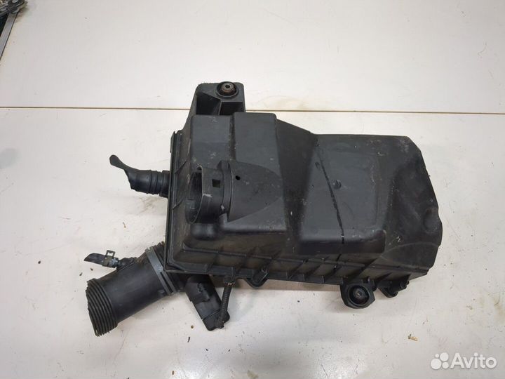 Корпус воздушного фильтра Volkswagen Golf 4, 1999