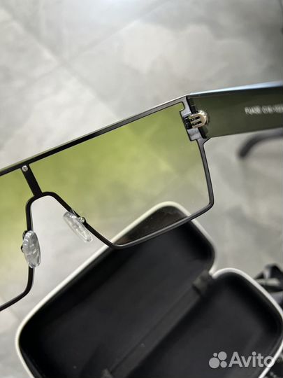 Очки солнечные унисекс