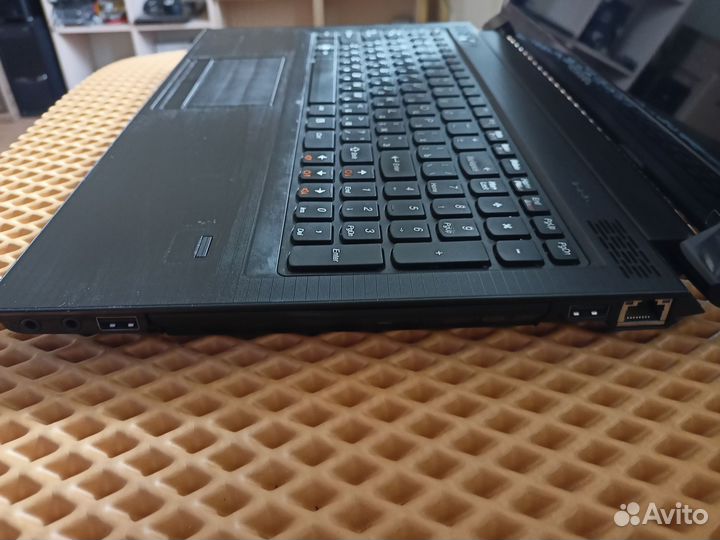 Lenovo i3 2330m/4gb ddr3/Intel HD 1gb/SD+HDD